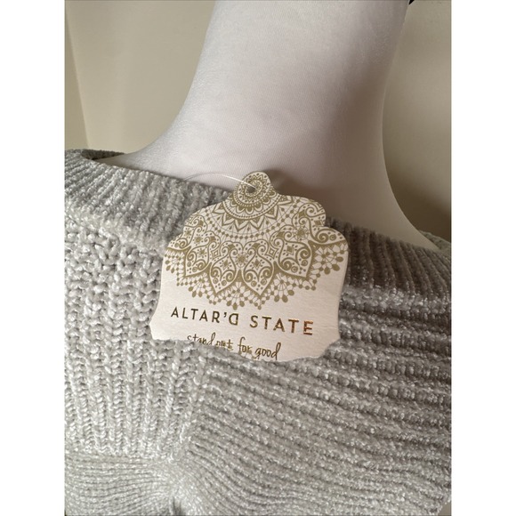 NTW Altar'd State Silver sage gray  chenille crewneck pullover sweater Cropped L - Picture 6 of 10